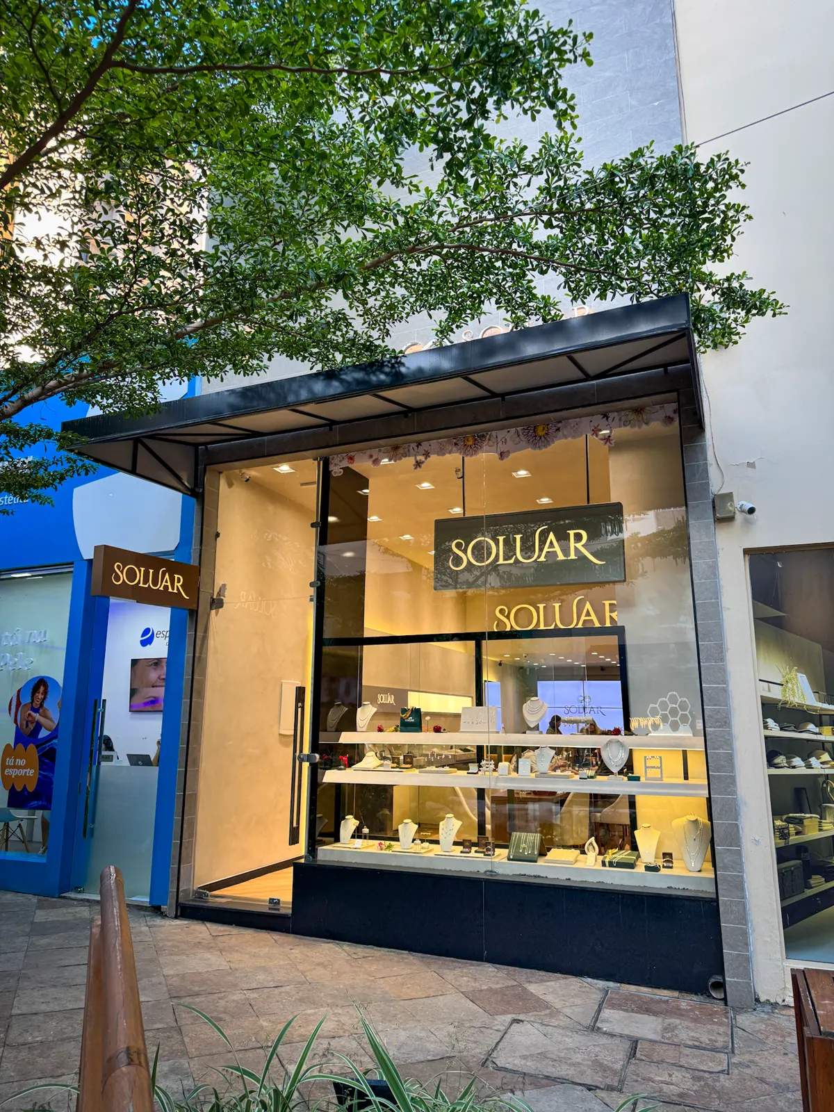 Fachada da loja Soluar Shopping Jardins Open Mall